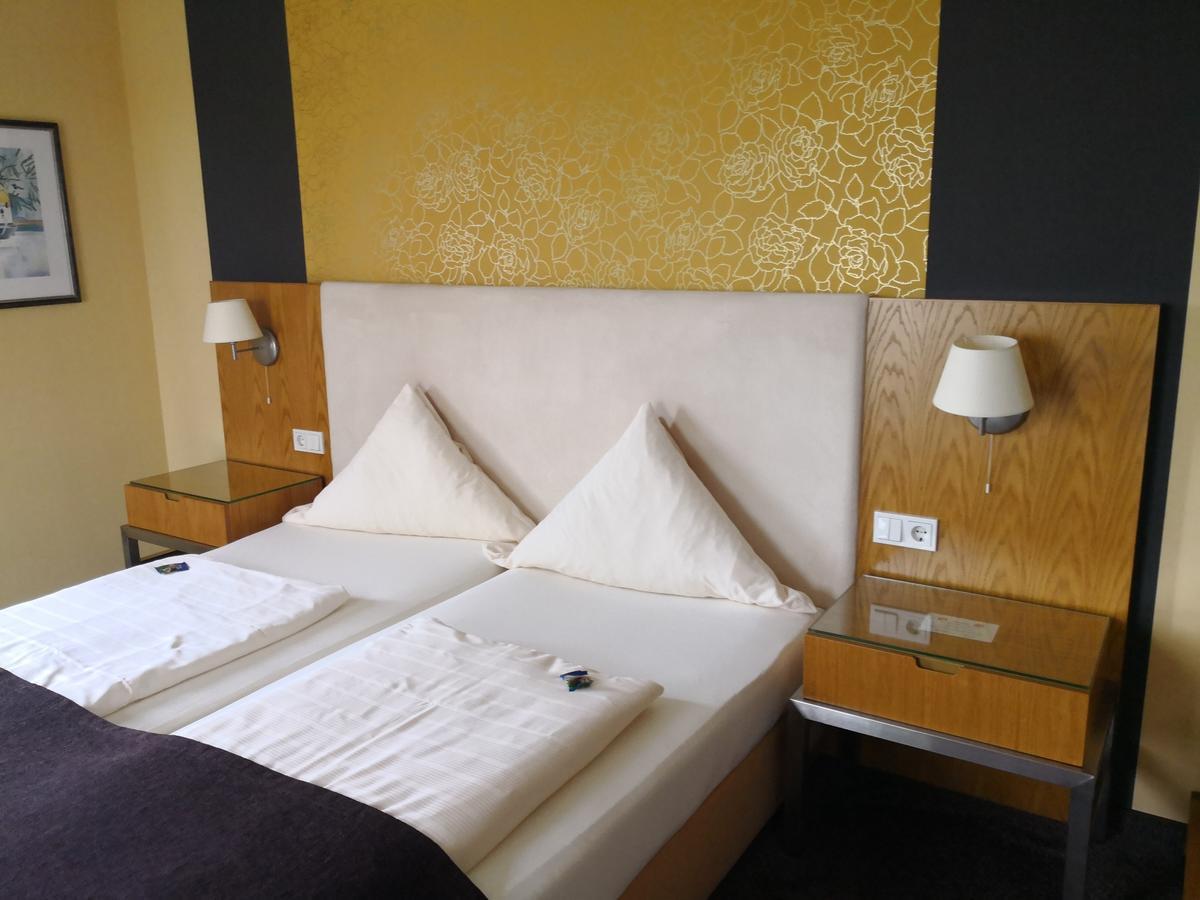Hotel Sonnenhof Perl Exteriör bild